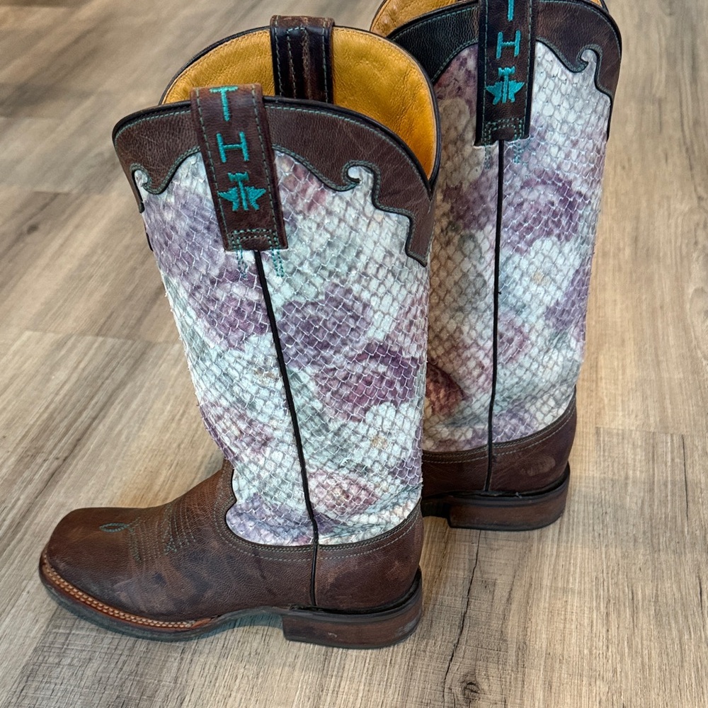 Women's Tin Haul Square Toe Boots - Picture 4 of 6